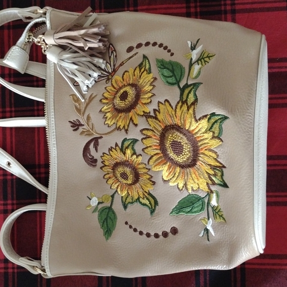 Sharif Handbags - SHARIF 1827 Sunflower Embroidered Leather Crossbody Bag (b250)